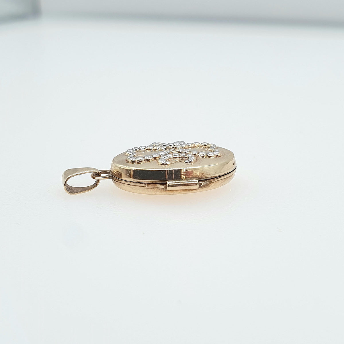 Vintage 9ct Gold Diamond Locket Double Heart White Gold Highlight Oval Gemstone Centre Necklace Photo Picture Pendant Jewelry Jewellery