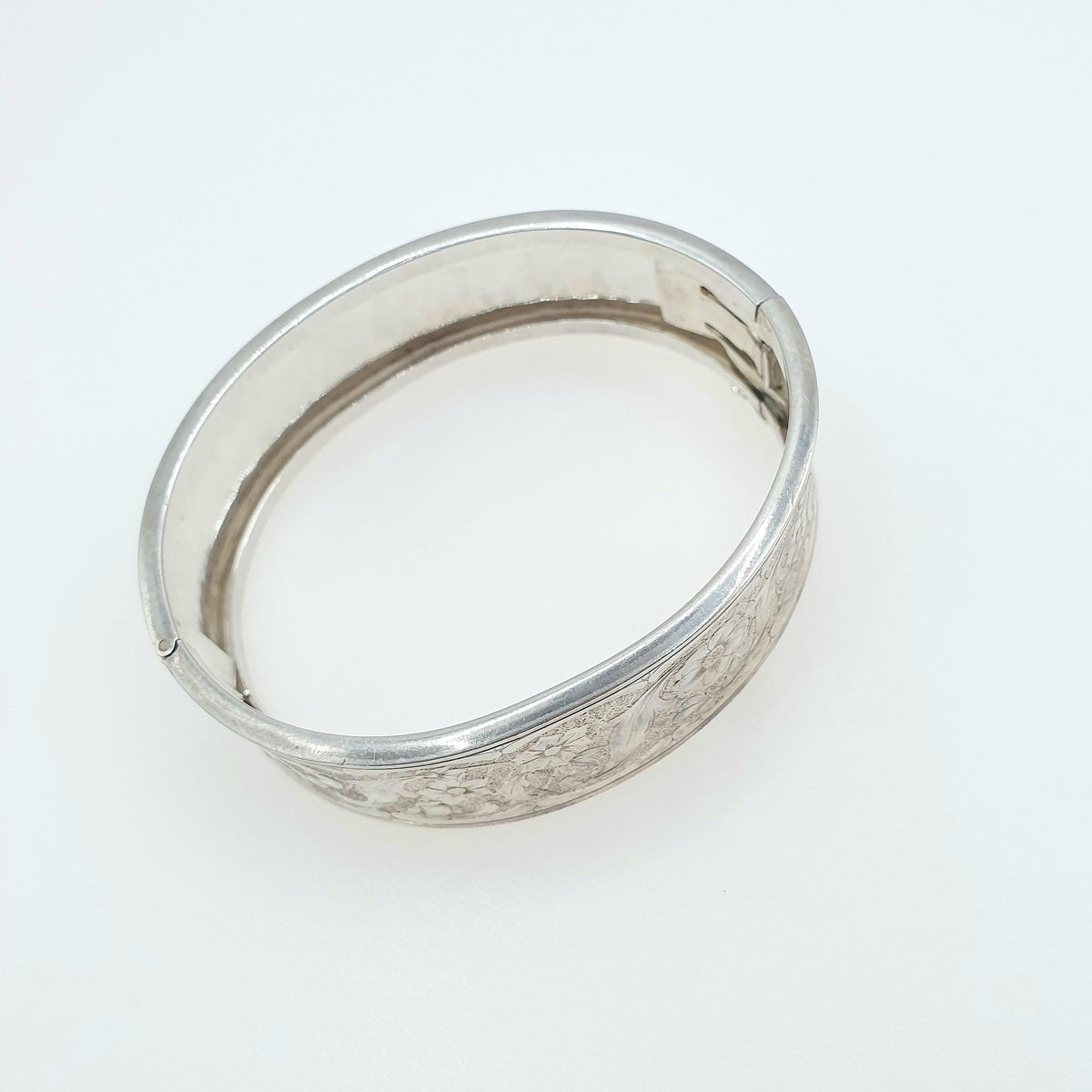 Antique Solid Silver Flower Engraved Snap Bangle Bracelet Art Nouveau Design 31.95g Vintage 1920s 800 6.5cm 2.5” Womens Jewelry Jewellery