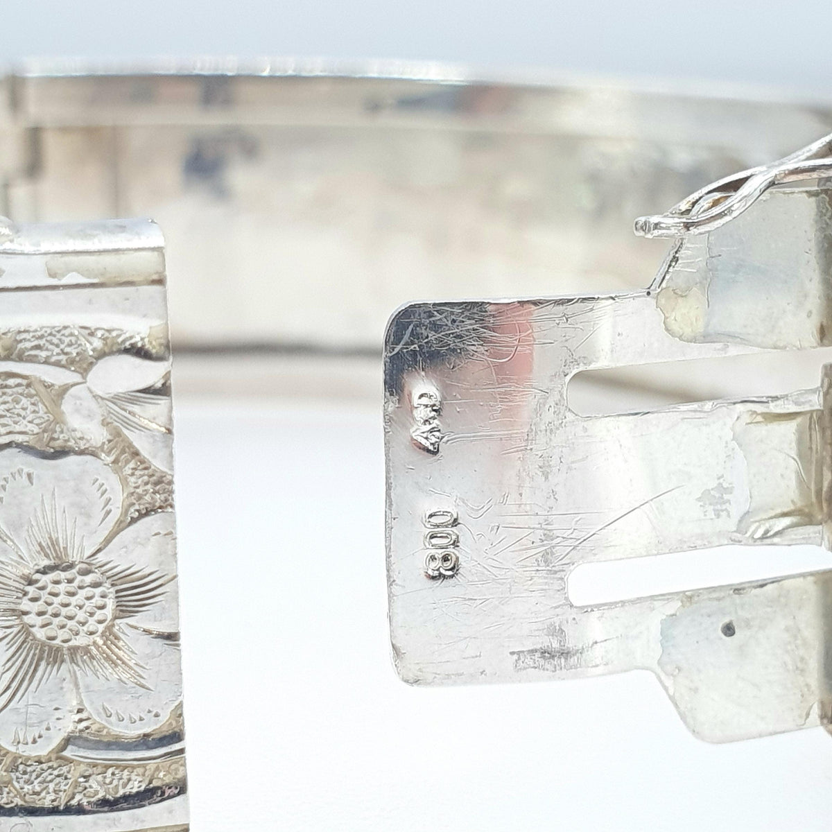 Antique Solid Silver Flower Engraved Snap Bangle Bracelet Art Nouveau Design 31.95g Vintage 1920s 800 6.5cm 2.5” Womens Jewelry Jewellery