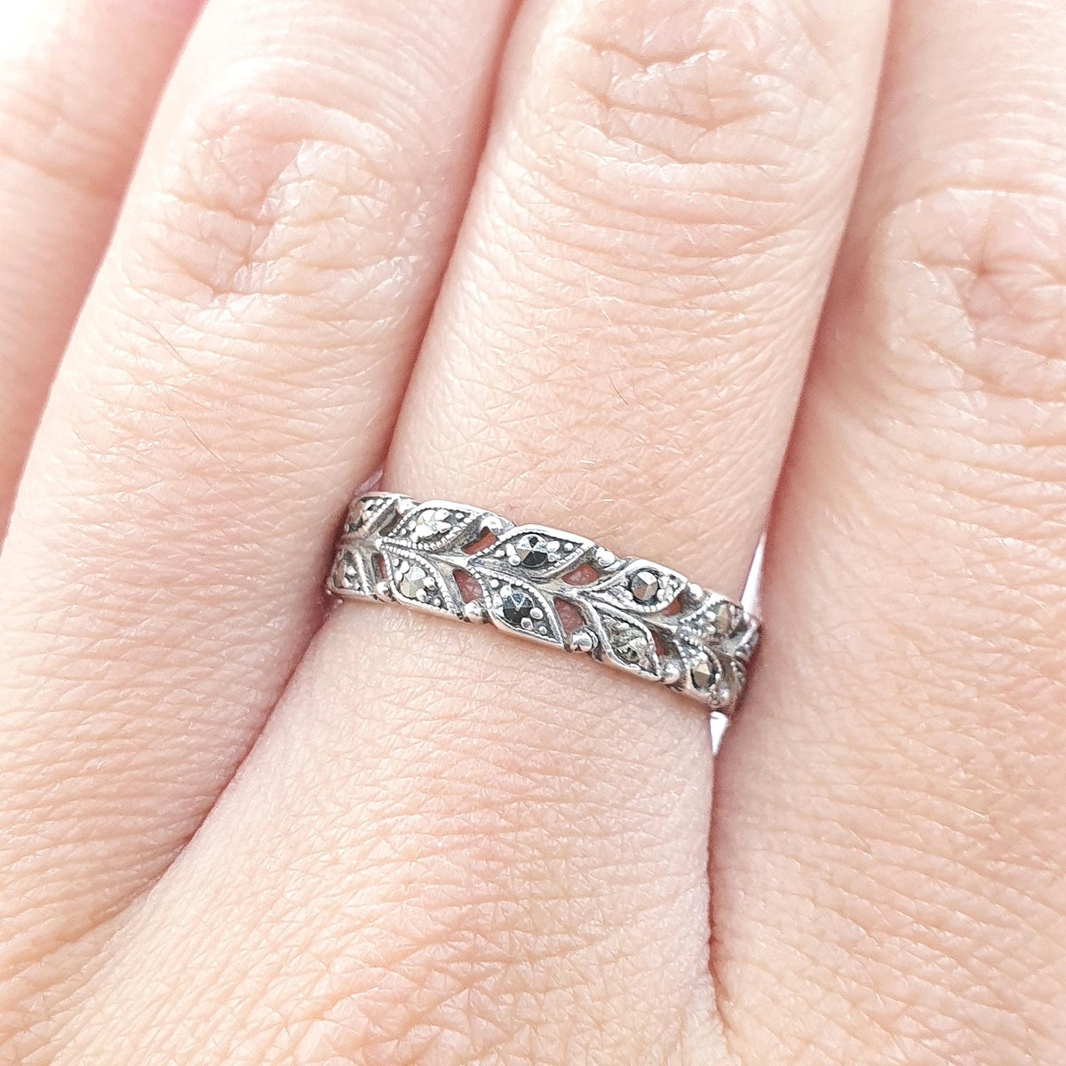 Antique Solid Silver Marcasite Eternity Ring Double Row Art Deco Leaf Pattern Promise Gift Women’s Mens Jewelry Jewellery UK N.5 US 7