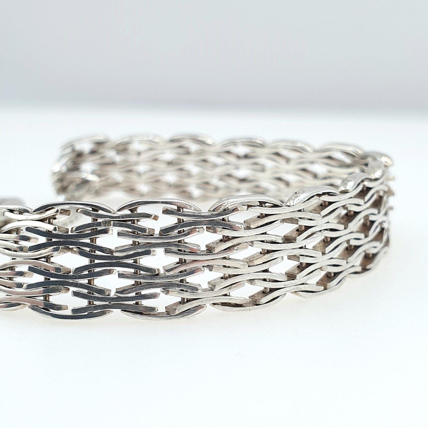 Vintage Sterling Silver Gate Link Bracelet Padlock Clasp X Shape Links Solid 925 1976 Hallmark 26.17g 18.5cm 7.2” Womens Jewelry Jewellery