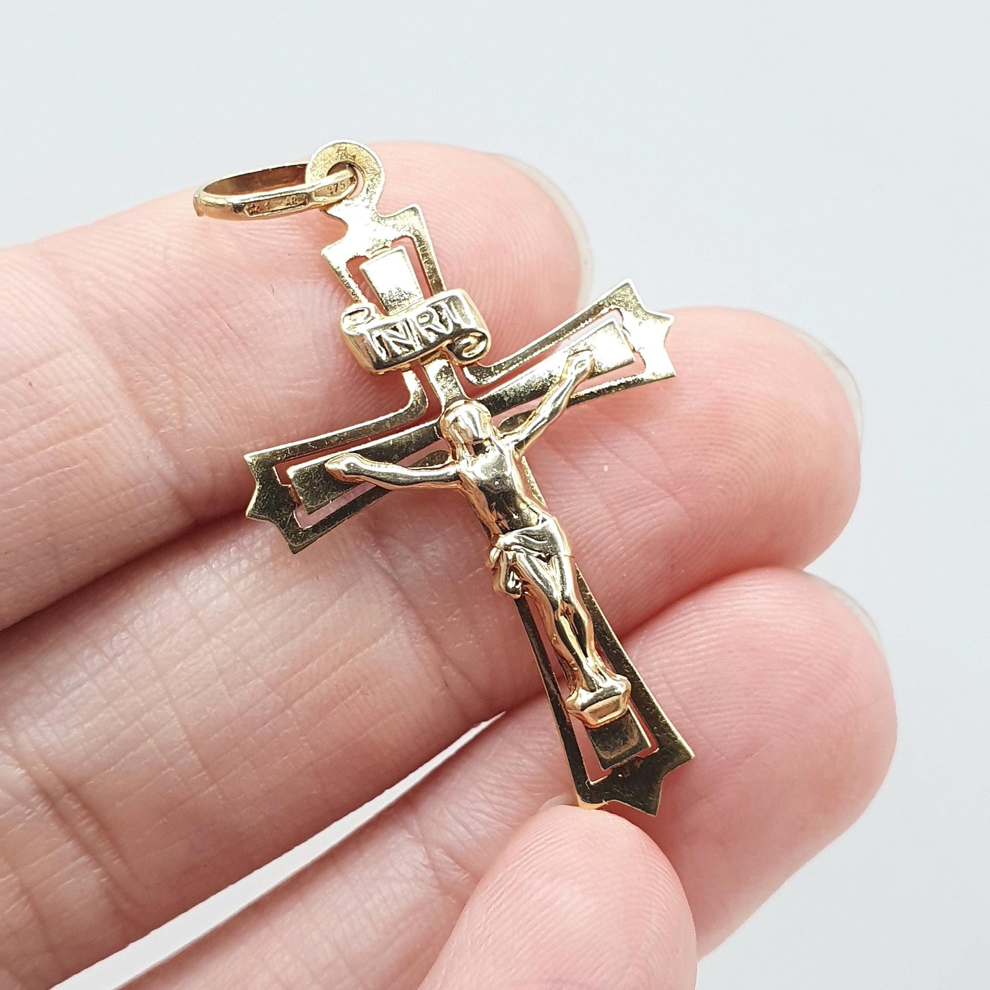 Vintage 9ct Gold Jesus on Cross Pendant Crucifix Necklace Christian Religious Solid 9kt 9k Mens Womens Jewelry Jewellery