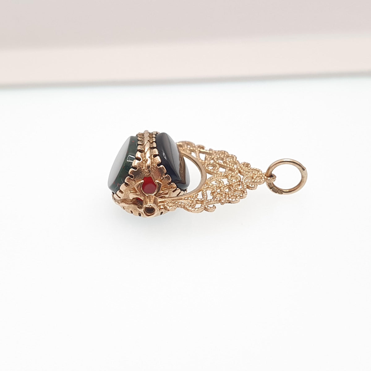 Vintage 9ct 9k Gold Spinner Fob Pendant Bloodstone Onyx Carnelian Necklace Victorian Style Jewelry Jewellery