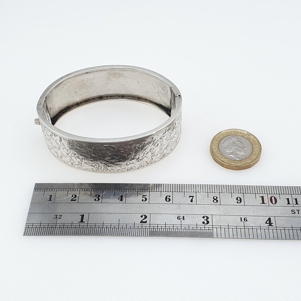 Antique Victorian Solid Silver Snap Bangle Bracelet Leaf Hand Engraved Wide Thick Vintage Womens Jewelry Jewellery