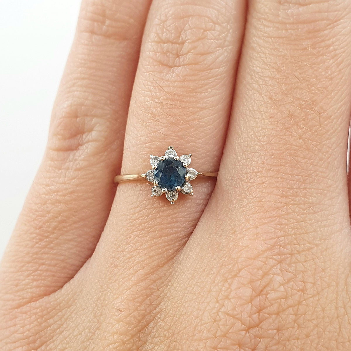 Vintage 9ct Gold Sapphire & Diamond Halo Ring Cluster Solid 9k 9kt Round Cut Blue Gemstone Retro Womens Jewelry Jewellery UK K.5 US 5.5