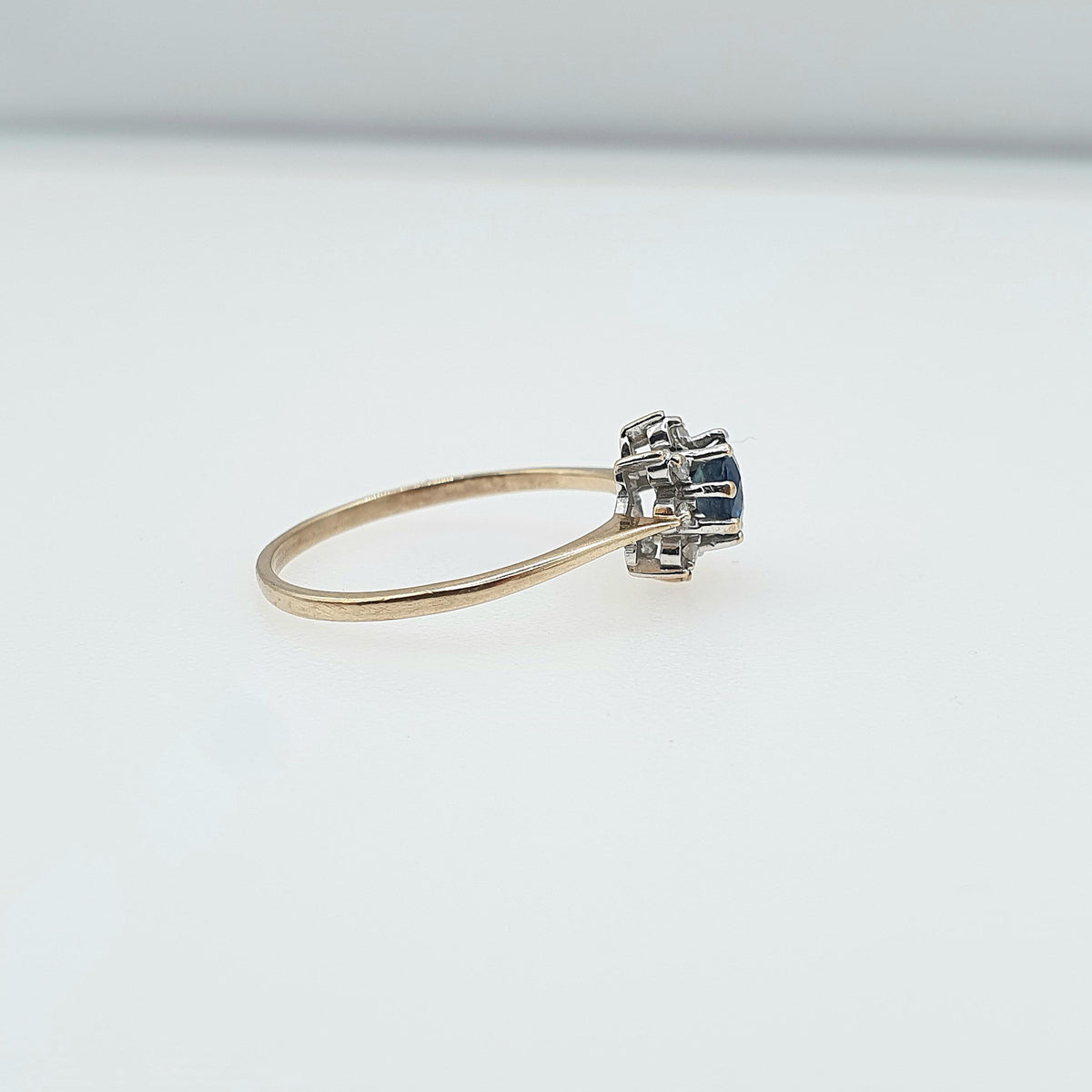 Vintage 9ct Gold Sapphire & Diamond Halo Ring Cluster Solid 9k 9kt Round Cut Blue Gemstone Retro Womens Jewelry Jewellery UK K.5 US 5.5