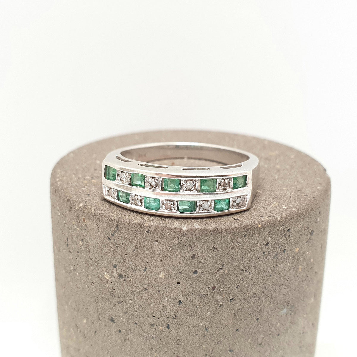 Vintage 9ct Gold Emerald & Diamond Ring Grid Double Row Solid White 9k 9kt Genuine Gemstones Jewelry Jewellery Womens UK N US 6 3/4