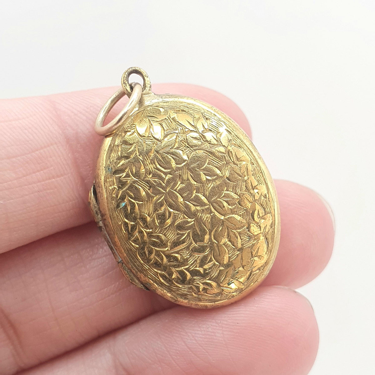 Antique Victorian Rolled Gold Locket Oval Yellow Gold Filled Hand Engraved Leaf Pattern Vintage Womens Ladies Jewellery Jewelry