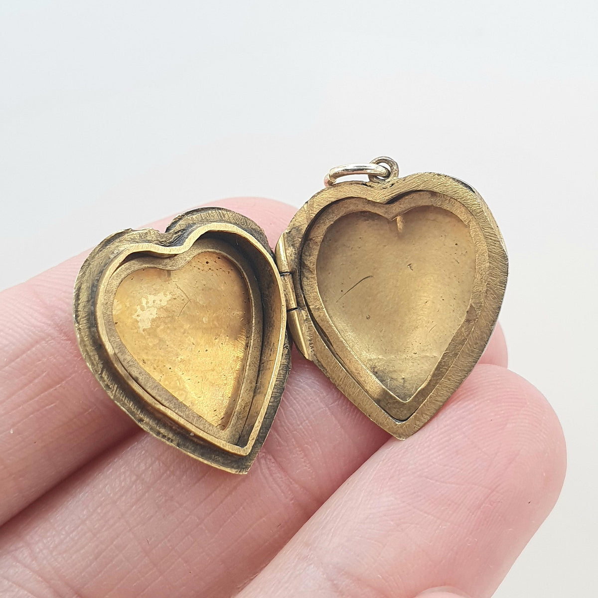 Antique 9ct Gold Heart Locket 9k 9kt Back and Front Hand Engraved Necklace Keepsake Love Vintage Jewelry Womens Jewellery