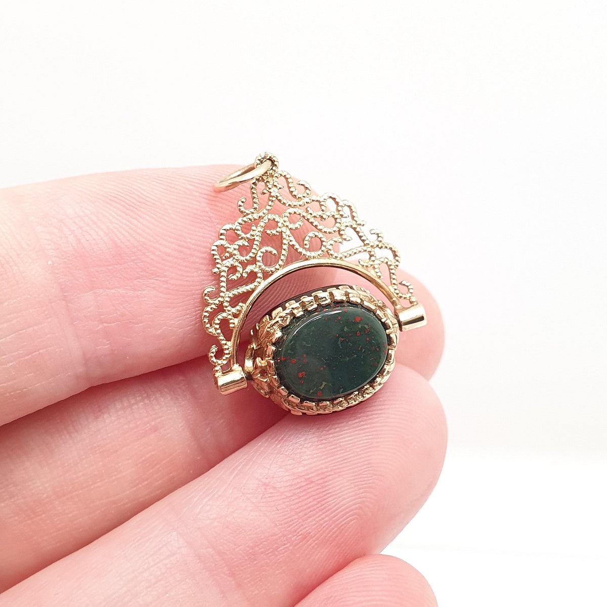 Vintage 9ct 9k Gold Spinner Fob Pendant Bloodstone Onyx Carnelian Necklace Victorian Style Jewelry Jewellery