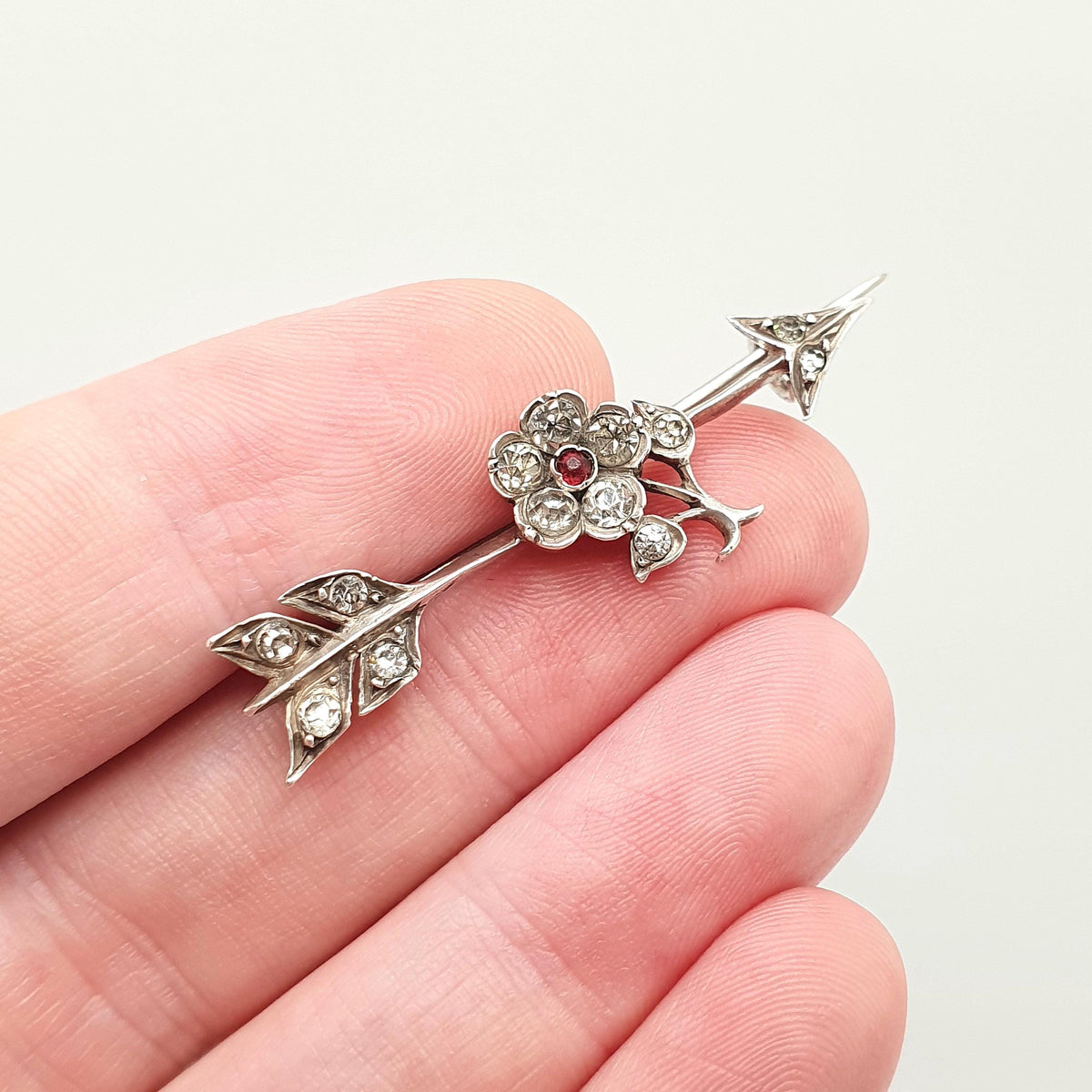 Antique Solid Silver Diamond Paste Arrow Brooch Flower Pin Victorian Bow Flight Feather Vintage Shooting Archery Jewelry Jewellery