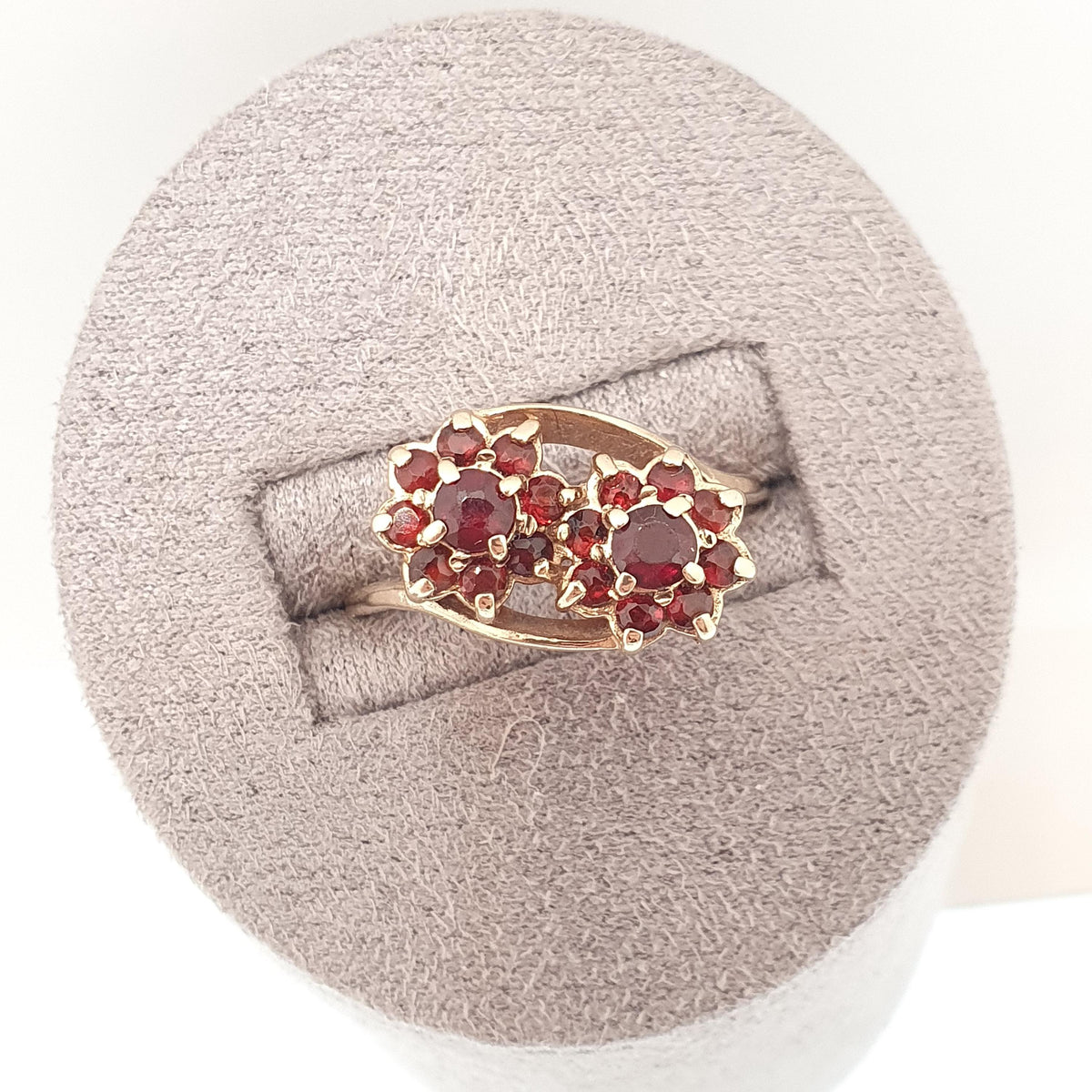Vintage 9k 9ct Gold Garnet Ring Crossover Cluster Bohemian Style Solid 9kt 375 Hallmarked Crimson Pyrope Jewelry Jewellery UK S US 9