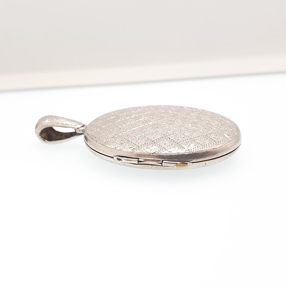 Antique Victorian Solid Silver Locket Large Oval Chequered Star Engraved on Both Sides Photo Picture Vintage Womens Jewelry Jewellery