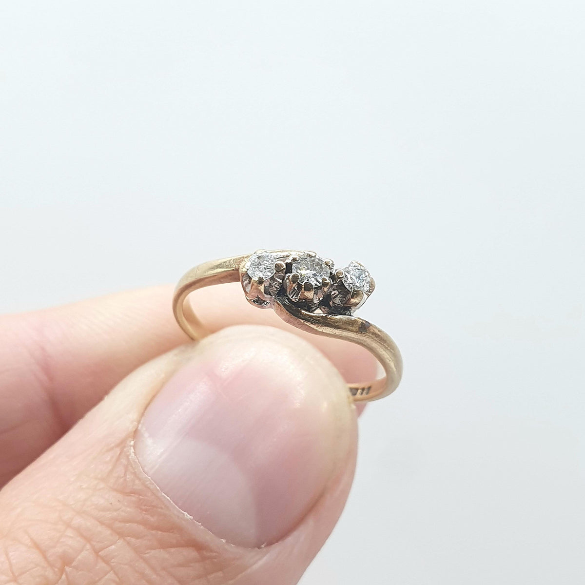 Vintage 9ct Gold Diamond Trilogy Ring Solid 9k 9kt Crossover Natural Diamonds Engagement Womens Vintage Jewelry Jewellery UK H.5 US 4