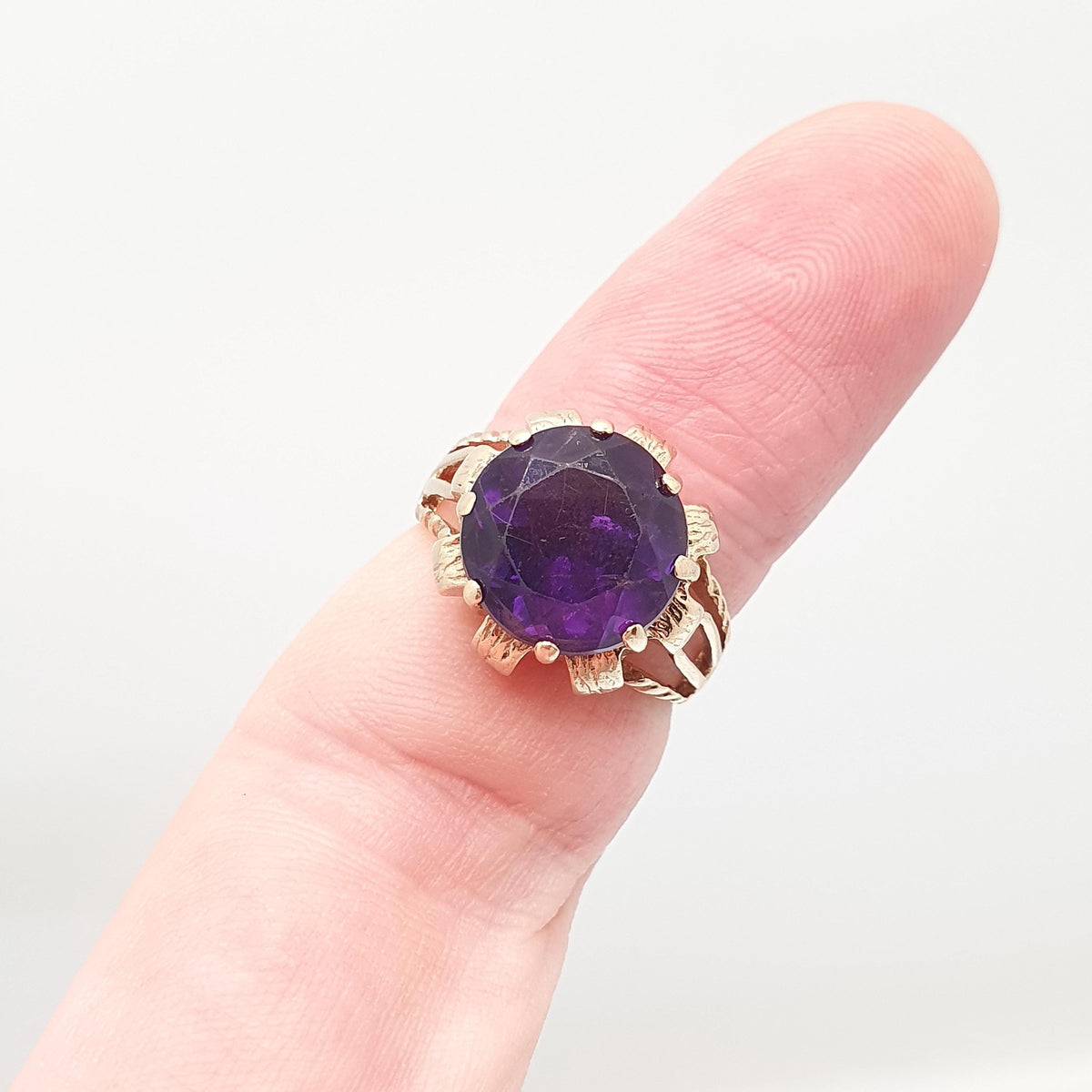 Vintage 9ct 375 Gold Amethyst Ring Oval Cut Solid 9k Fine Estate Purple Gemstone Genuine Real Retro Hallmarked Womens Jewellery Jewelry