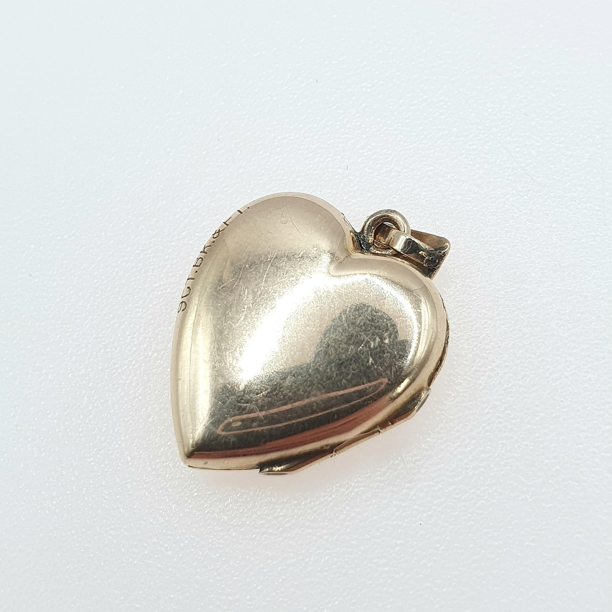 Antique 9ct Gold Heart Locket 9k 9kt Back and Front Chequered Grid Pattern Necklace Keepsake Love Jewelry Womens Jewellery