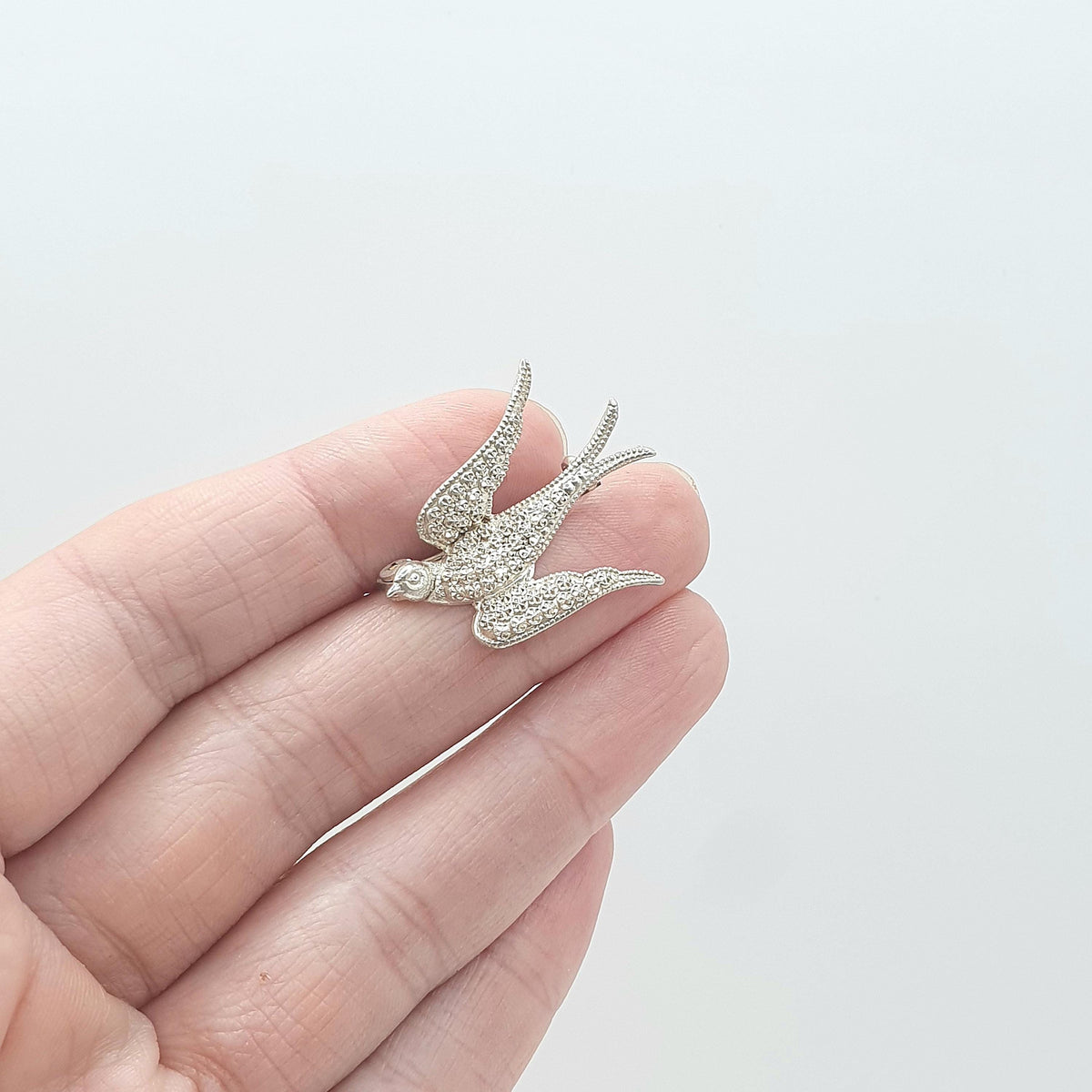 Antique Solid Silver Swallow Bird Brooch Victorian Sweetheart Pastry Cutter Birds Cute Swallow Swift Gift Rare Pin Vintage Jewelry Jewellery