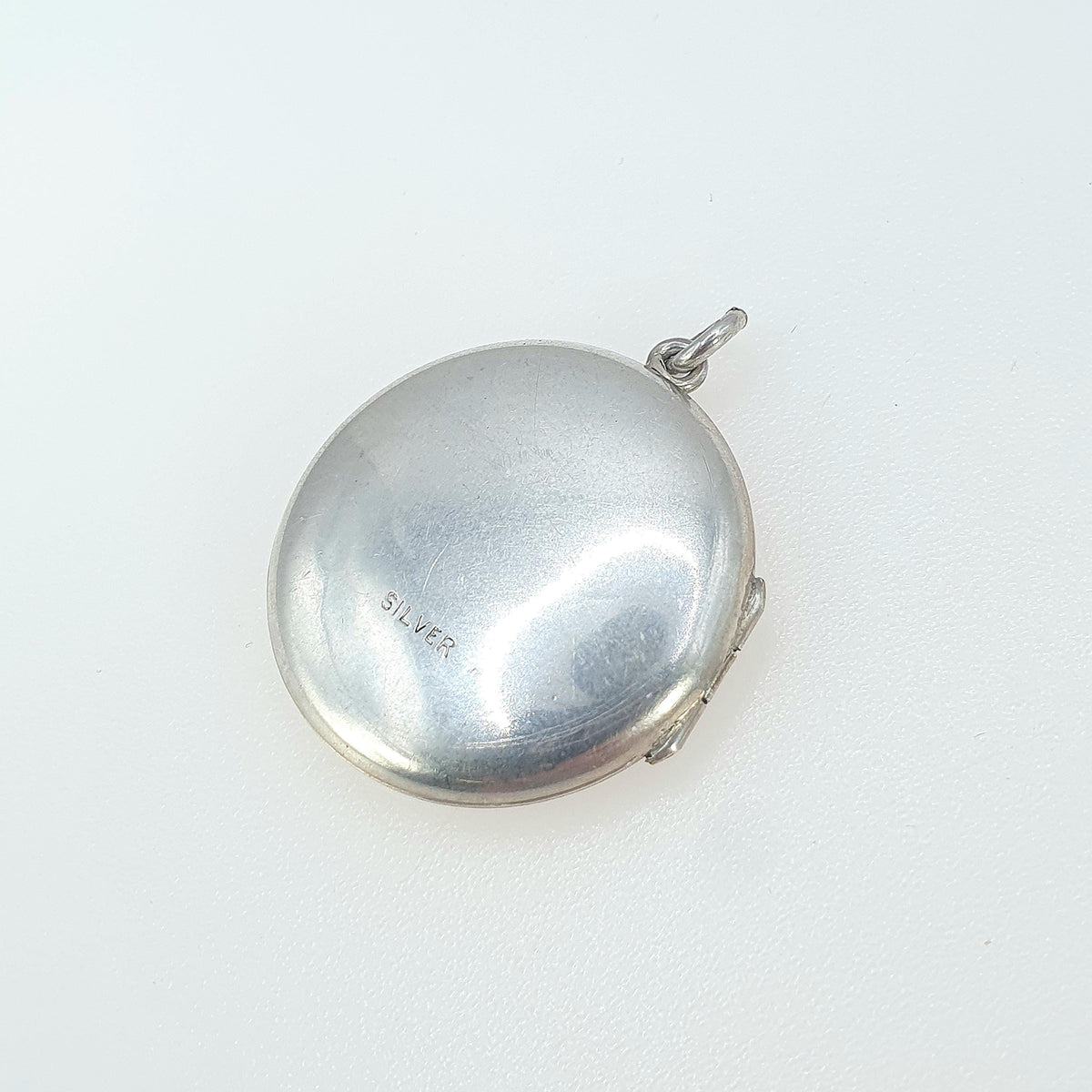 Antique Art Deco Solid Silver Locket Round Circle Vertical Zig Zag Pattern 1920s Necklace Pendant Vintage Jewellery Jewelry