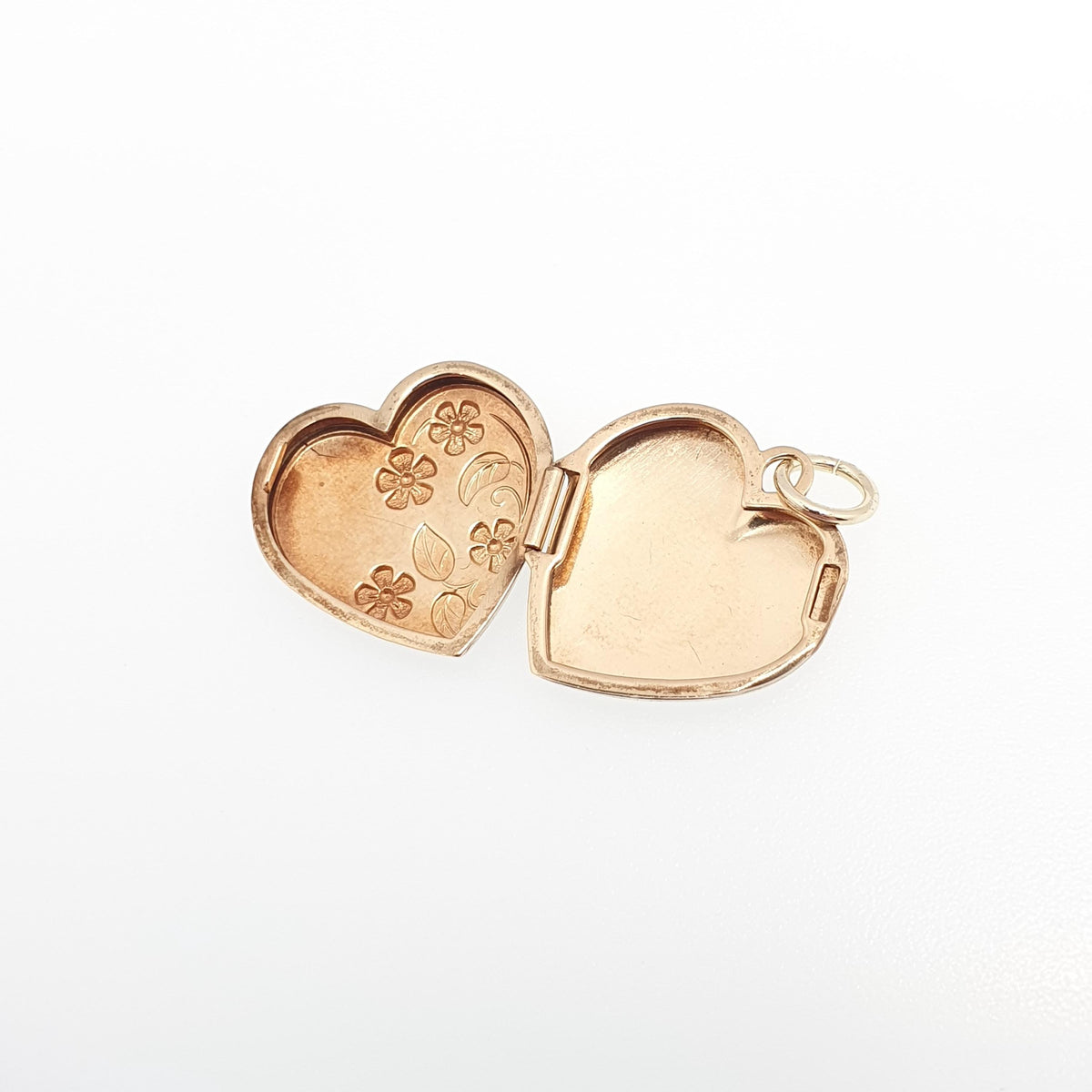 Vintage Solid 9k 375 Gold Heart Locket All 9ct 9 Carat Necklace Cute Engraved Photo Picture Pendant Retro Womens Jewelry Jewellery