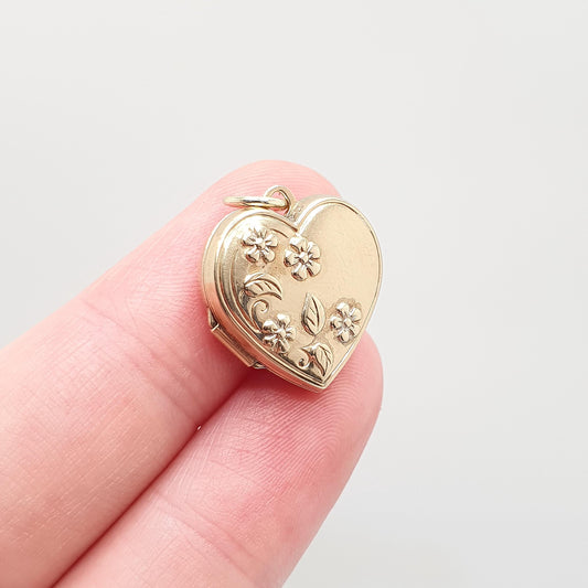 Vintage Solid 9k 375 Gold Heart Locket All 9ct 9 Carat Necklace Cute Engraved Photo Picture Pendant Retro Womens Jewelry Jewellery