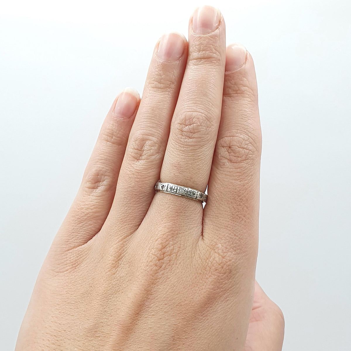 Antique 9ct Gold & Solid Silver Eternity Ring White Spinel Gemstones Square Pattern Vintage Womens Jewelry Jewellery UK M.5 US 6.75