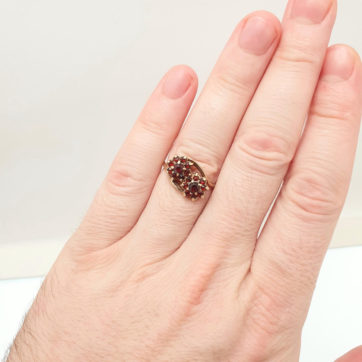 Vintage 9k 9ct Gold Garnet Ring Crossover Cluster Bohemian Style Solid 9kt 375 Hallmarked Crimson Pyrope Jewelry Jewellery UK S US 9