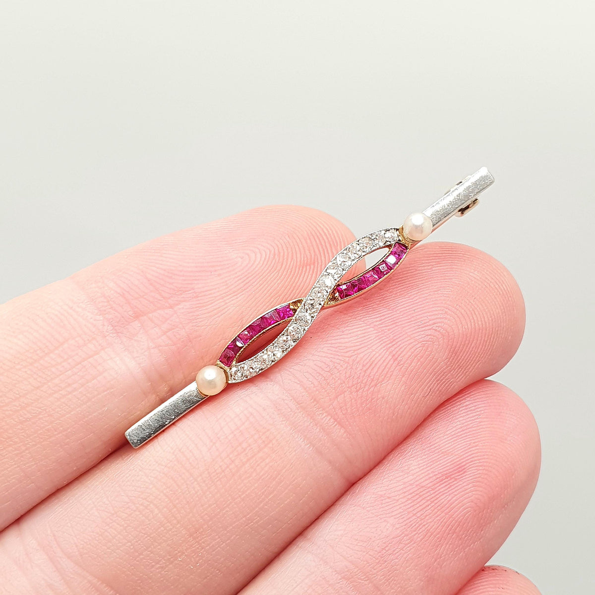 Antique 18ct Gold Diamond & Ruby Brooch Art Deco Infinity Channel Set Pearl Solid 18k 18kt 750 Platinum Genuine Gemstone Vintage Pin