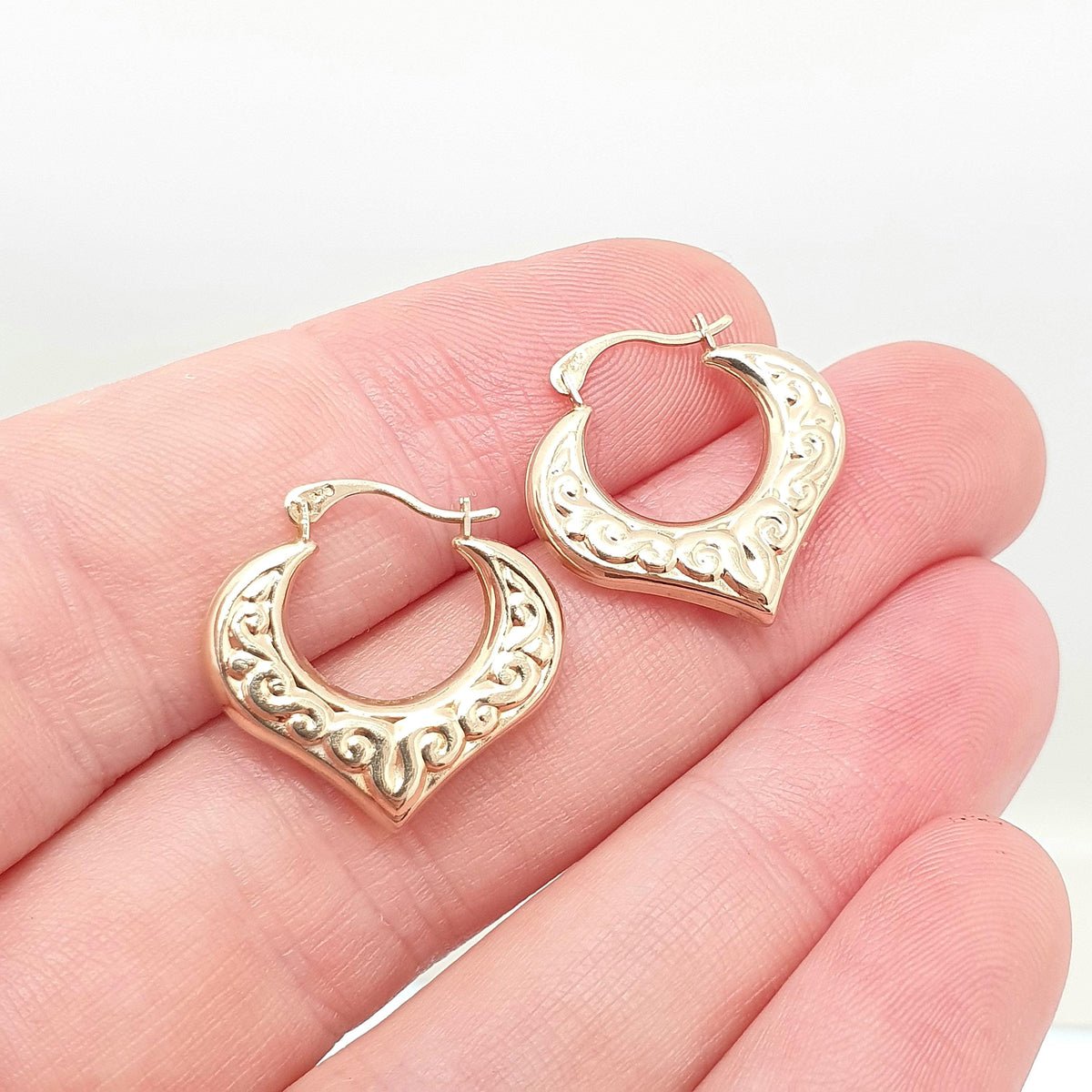 Vintage 9ct 9k Gold Heart Hoop Earrings Gypsy Creole Yellow 9kt Carat 1980s Pointed Girls Womens Jewelry Jewellery
