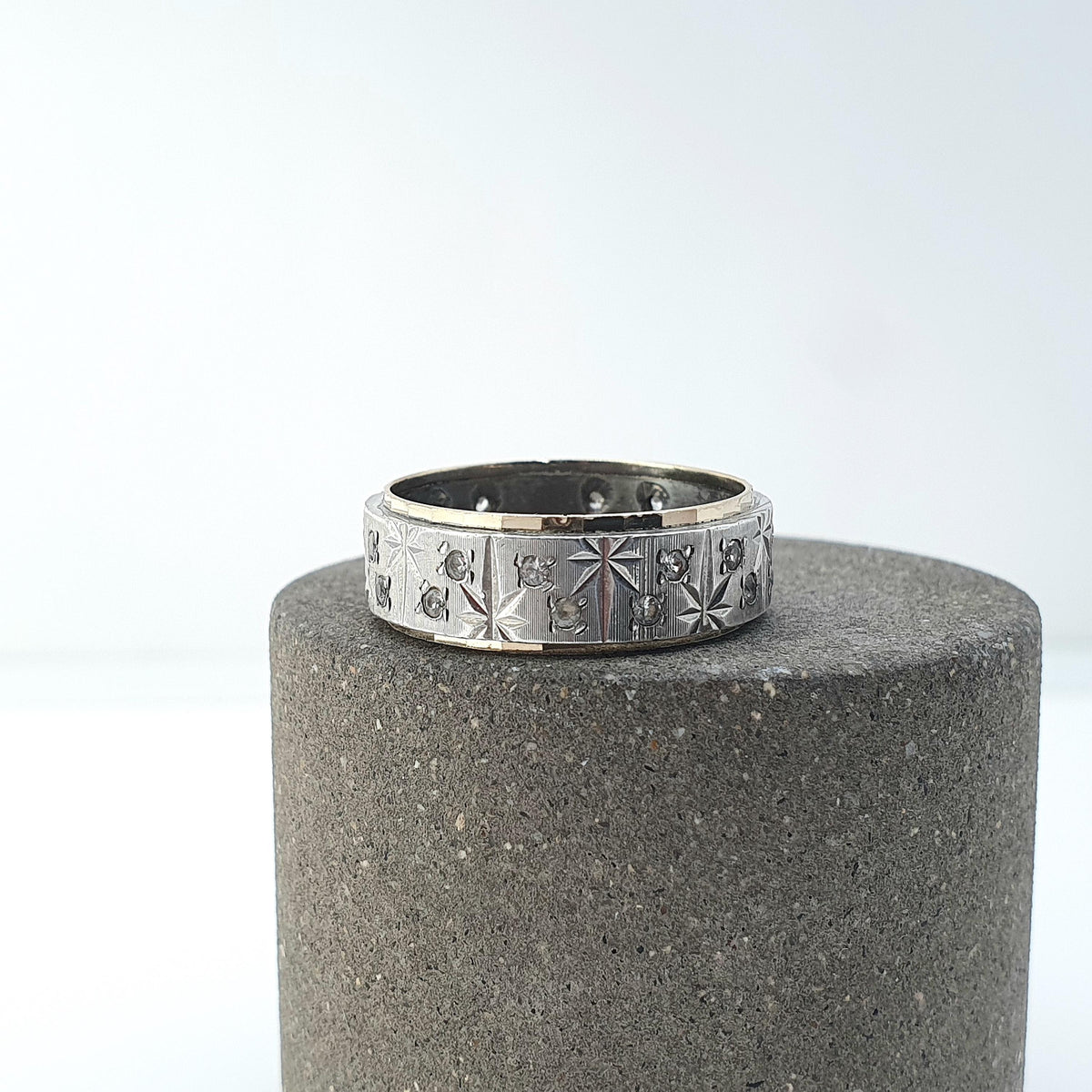 Antique 9ct Gold & Solid Silver Eternity Ring Star Pattern White Spinel Gemstones Gift Promise UK M.5 US 6.5 Womens Jewelry Jewellery