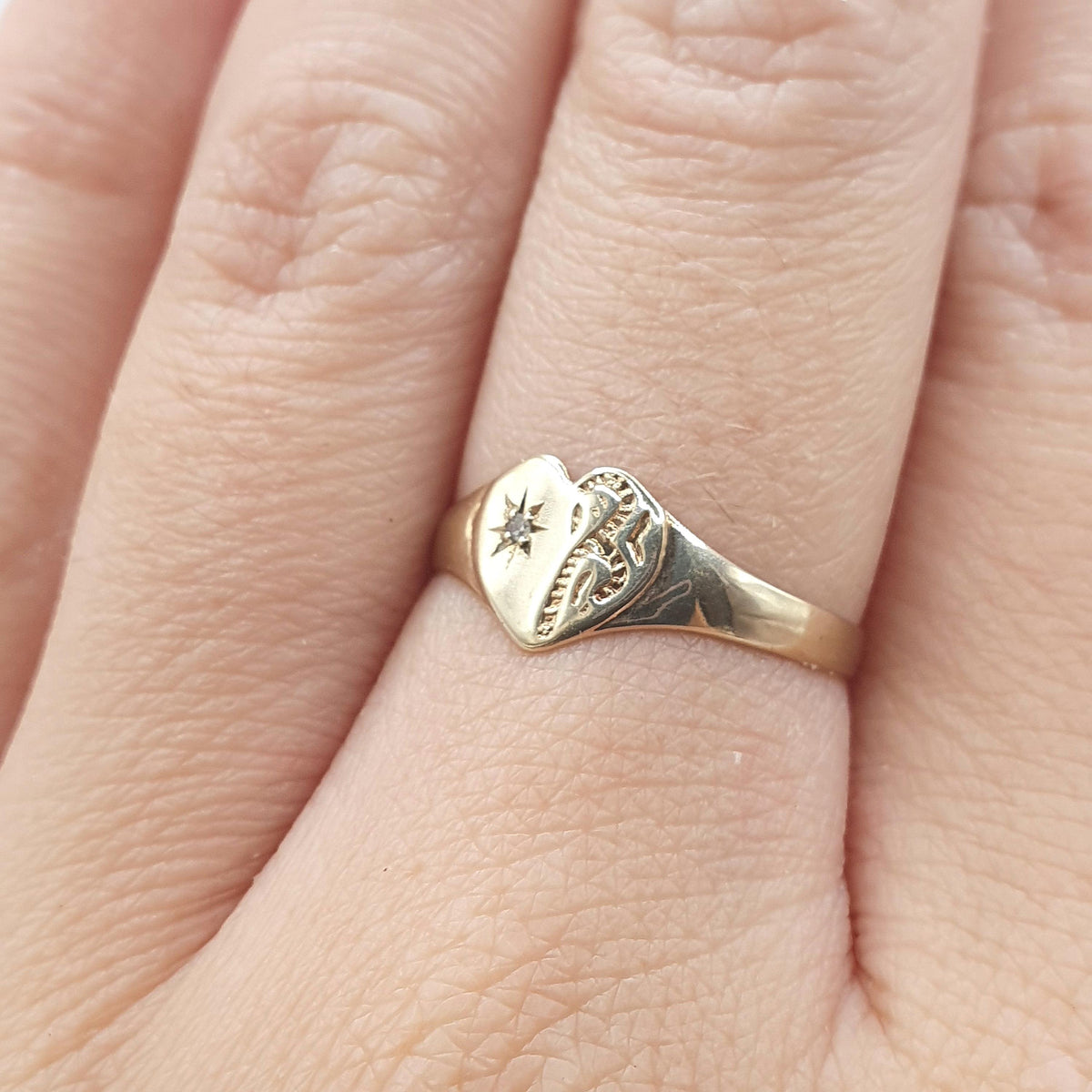 Vintage 9ct Gold Diamond Heart Ring Signet Genuine Natural Gemstone Solid 9k UK O US 7.25 Retro Love Gift Romantic Womens Jewelry Jewellery