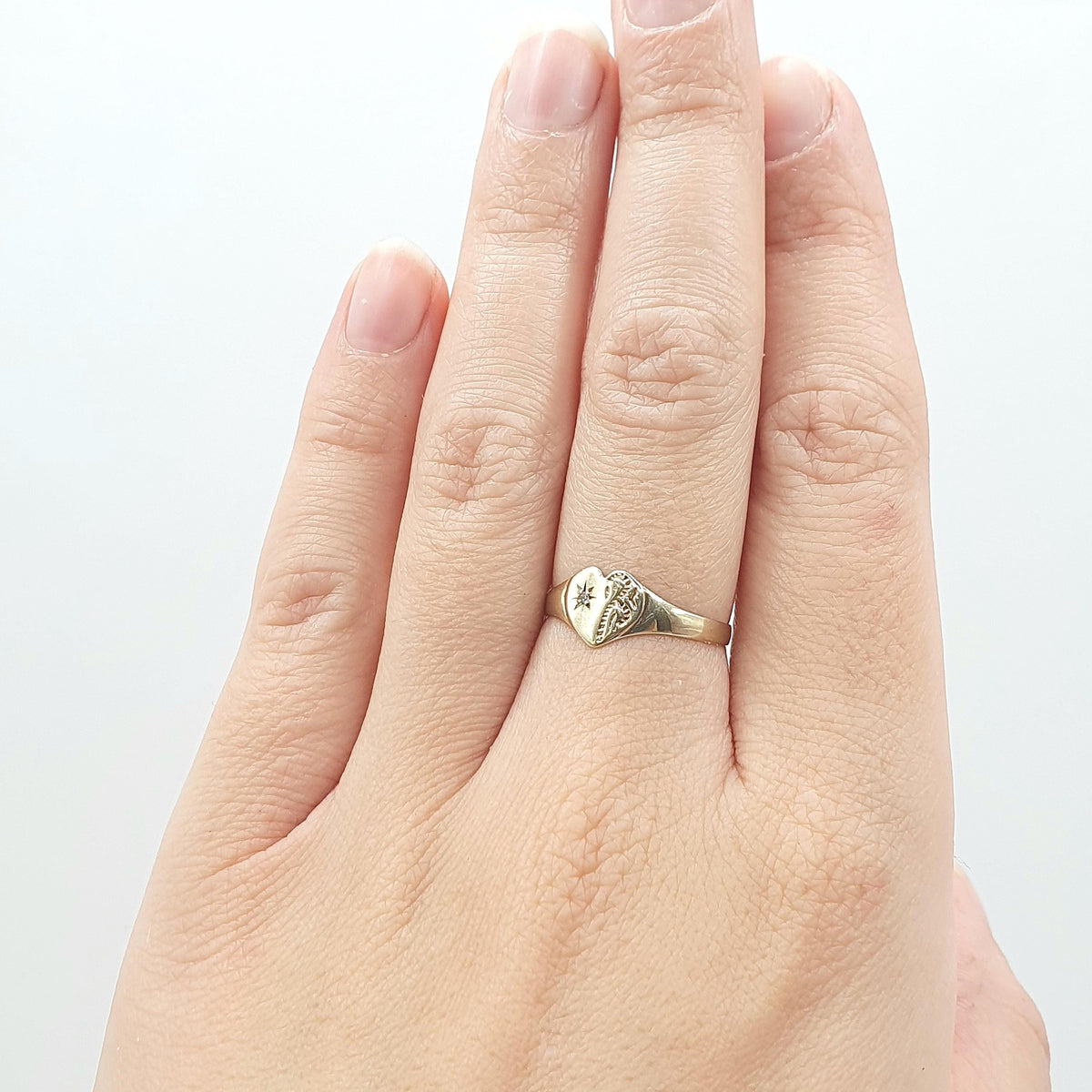 Vintage 9ct Gold Diamond Heart Ring Signet Genuine Natural Gemstone Solid 9k UK O US 7.25 Retro Love Gift Romantic Womens Jewelry Jewellery