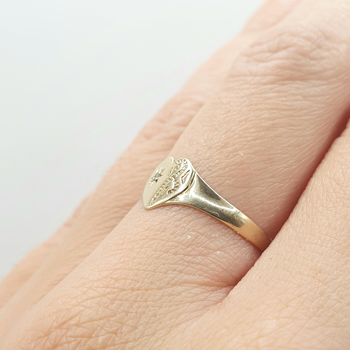 Vintage 9ct Gold Diamond Heart Ring Signet Genuine Natural Gemstone Solid 9k UK O US 7.25 Retro Love Gift Romantic Womens Jewelry Jewellery