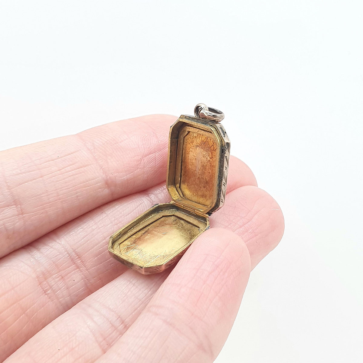 Antique Victorian 9ct Rose Gold Rectangular Locket 9k 9kt Back and Front Hand Engraved Necklace Pendant Vintage Jewelry Jewellery