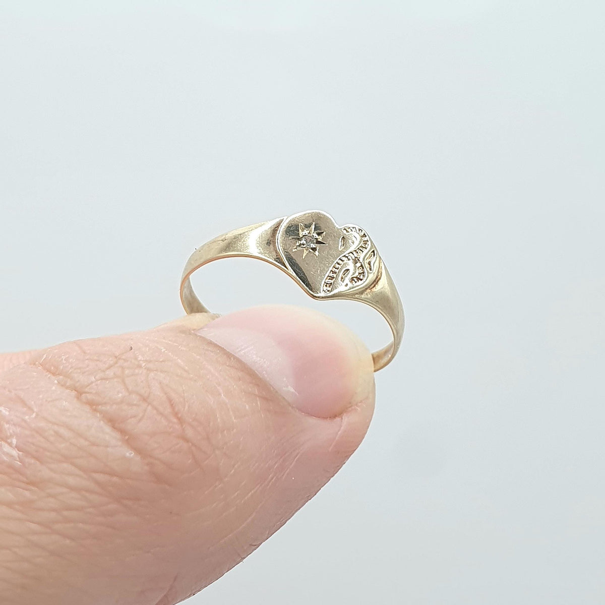 Vintage 9ct Gold Diamond Heart Ring Signet Genuine Natural Gemstone Solid 9k UK O US 7.25 Retro Love Gift Romantic Womens Jewelry Jewellery
