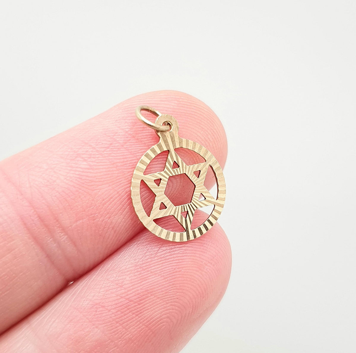 Vintage 9ct Gold Star of David Pendant Necklace Solid 9k 9kt Magen Shield Unisex Mens Womens Retro Jewelry Jewellery