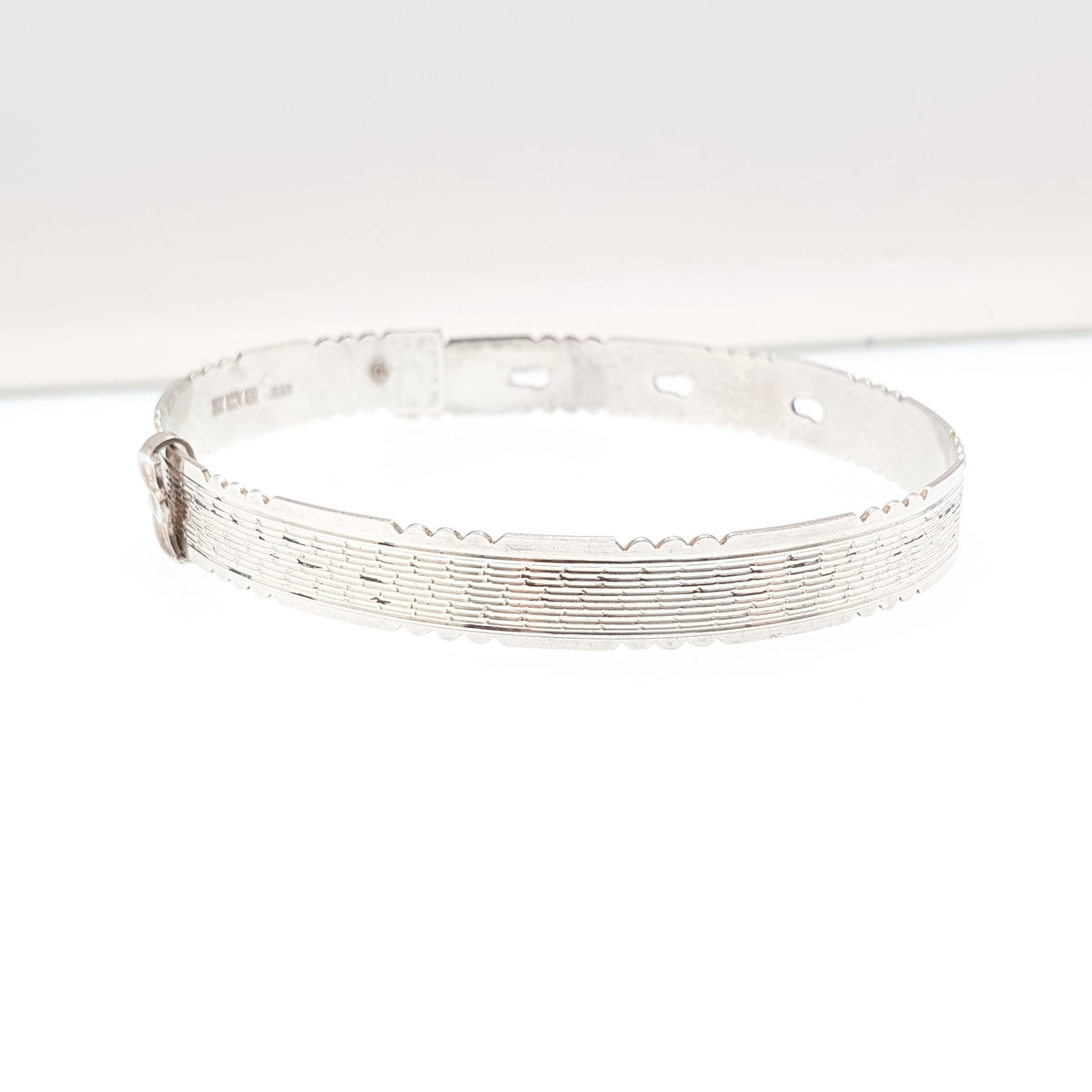 Vintage Sterling Silver Belt Buckle Bracelet Bangle Engine Turned 1968 Hallmark 8.73g Solid 925 Retractable Jewelry Jewellery
