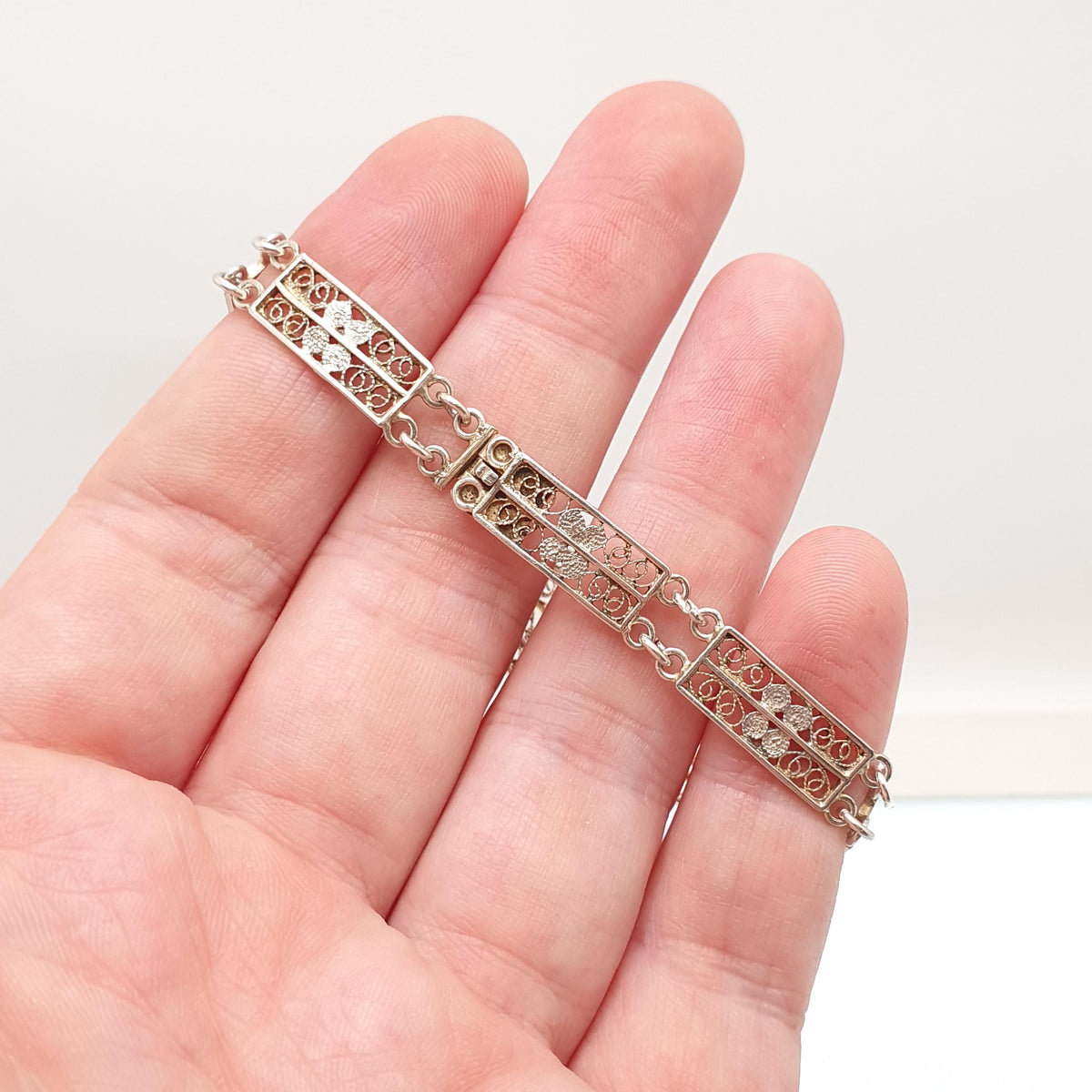 Old Vintage Solid Silver Cameo Bracelet Filigree 800 Handmade Italian 1950s Hand Carved Shell Artisan Womens Jewelry Jewellery
