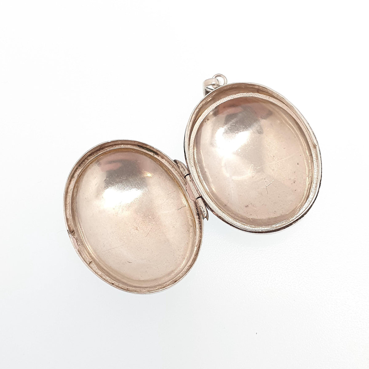 Vintage Sterling Silver Egg Shape Locket Hand Engraved Oval Ball 1975 Hallmark Solid 925 Keepsake Photo Womens Jewelry Mens Jewellery