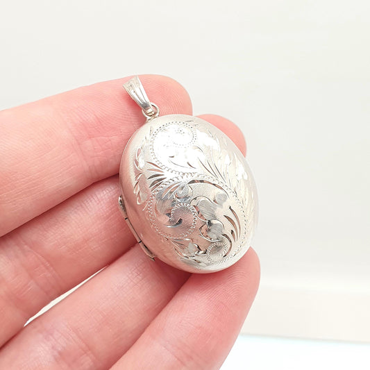 Vintage Sterling Silver Egg Shape Locket Hand Engraved Oval Ball 1975 Hallmark Solid 925 Keepsake Photo Womens Jewelry Mens Jewellery