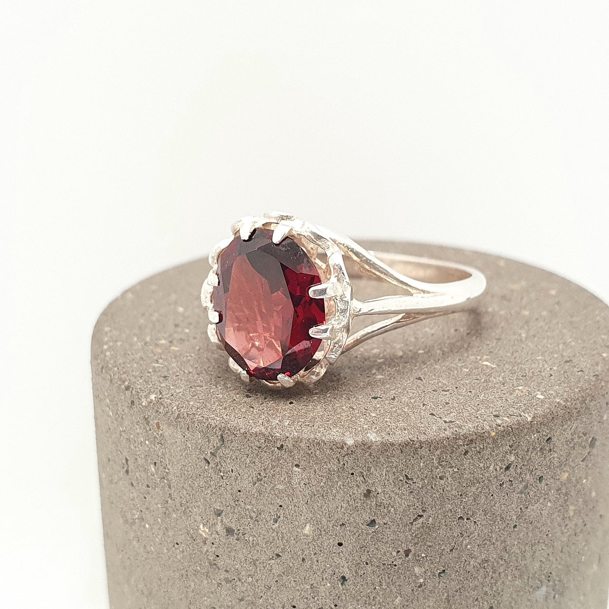 Vintage Solid Silver Garnet Ring Solitaire Large Oval Cut Pyrope Gemstone Retro Large Womens Jewellery Jewlery