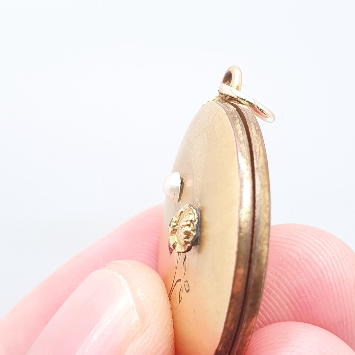 Antique Rolled Gold Locket Ruby Paste Seed Pearl Rose Flower Necklace Pendant Yellow Gold Filled Round Circle Vintage Jewellery Jewelry