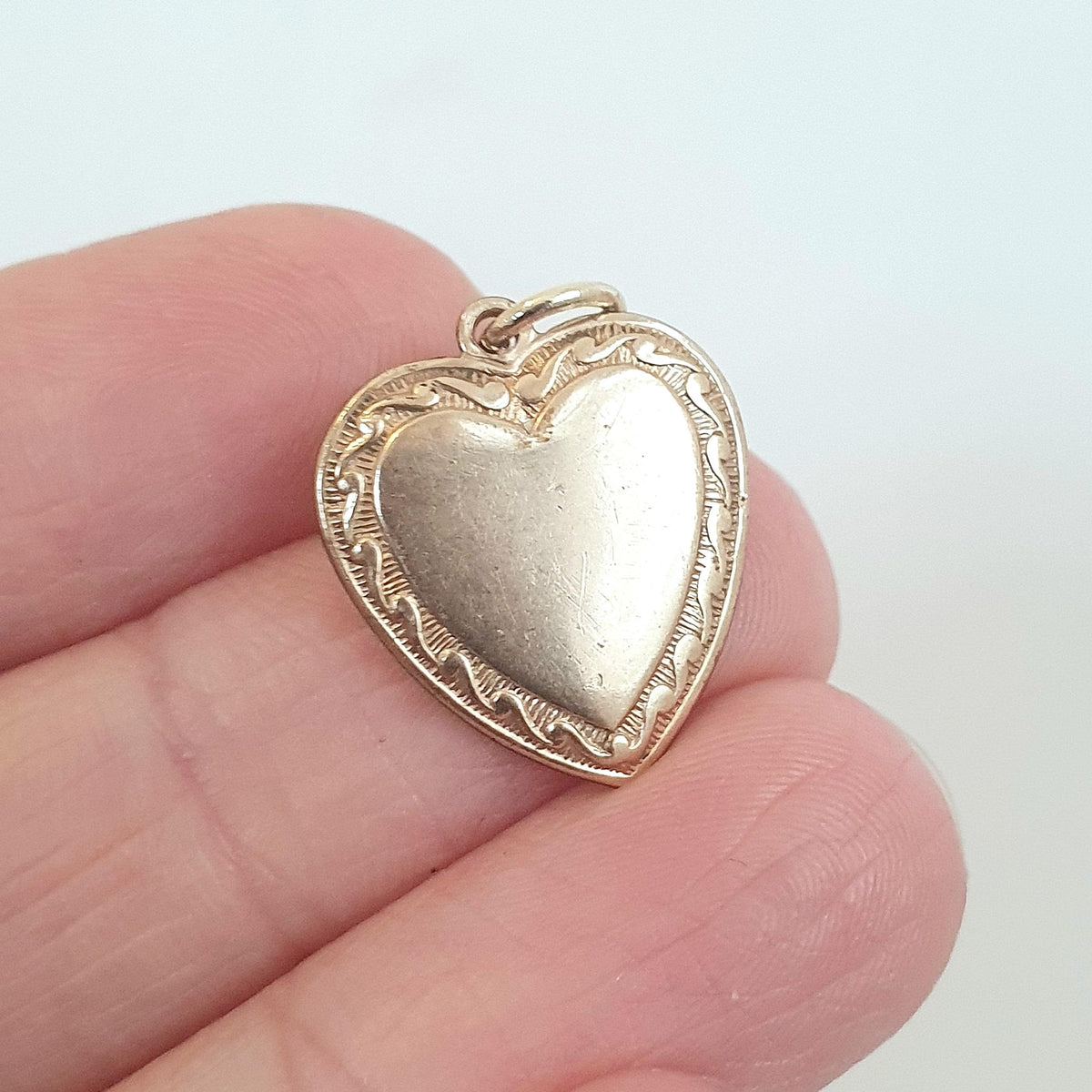Antique Rolled Gold Heart Pendant Necklace Charm Gold Filled Art Deco Plain Smooth Love Womens Jewelry Vintage Jewellery