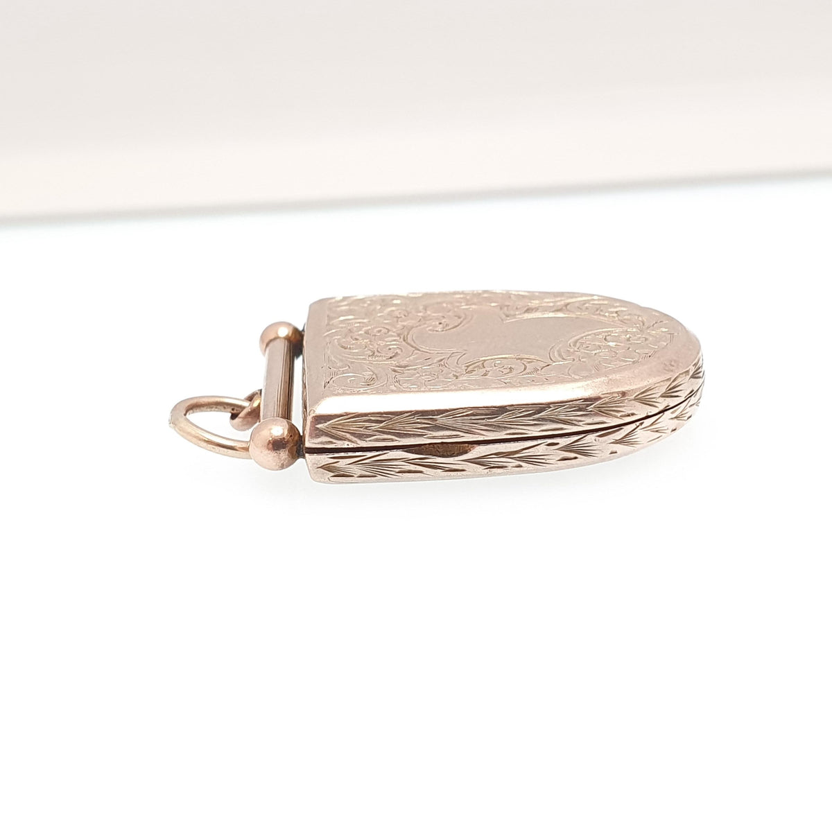 Antique Victorian 9ct Gold Shield Locket 9kt 9k Back and Front Pendant Large Big Hand Engraved Picture Photo Vintage Jewellery Jewelry