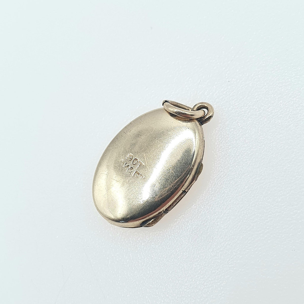 Old Vintage 9ct Gold Butterfly Locket 9k 9kt Back and Front Small Oval Hand Engraved Pendant Necklace Insect Jewelry Womens Jewellery